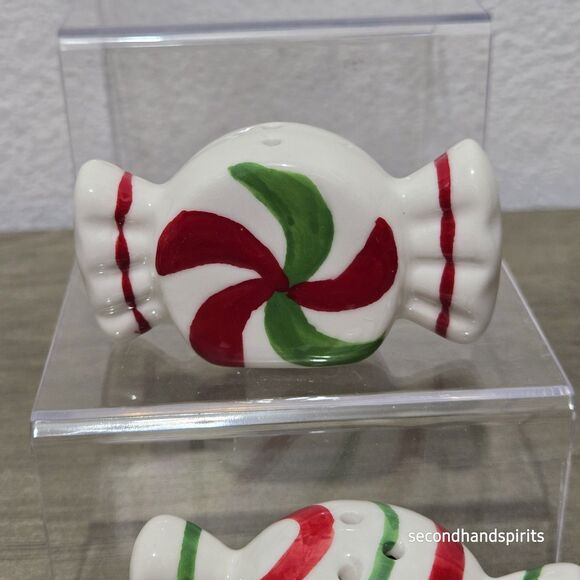 Cracker Barrel Christmas Candy Salt & Pepper Shaker Set  New - Picture 2 of 4